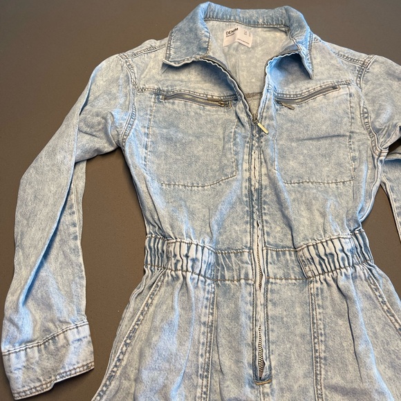 Bershka Bleached denim Jumpsuit with front zipper long sleeves - Picture 6 of 16